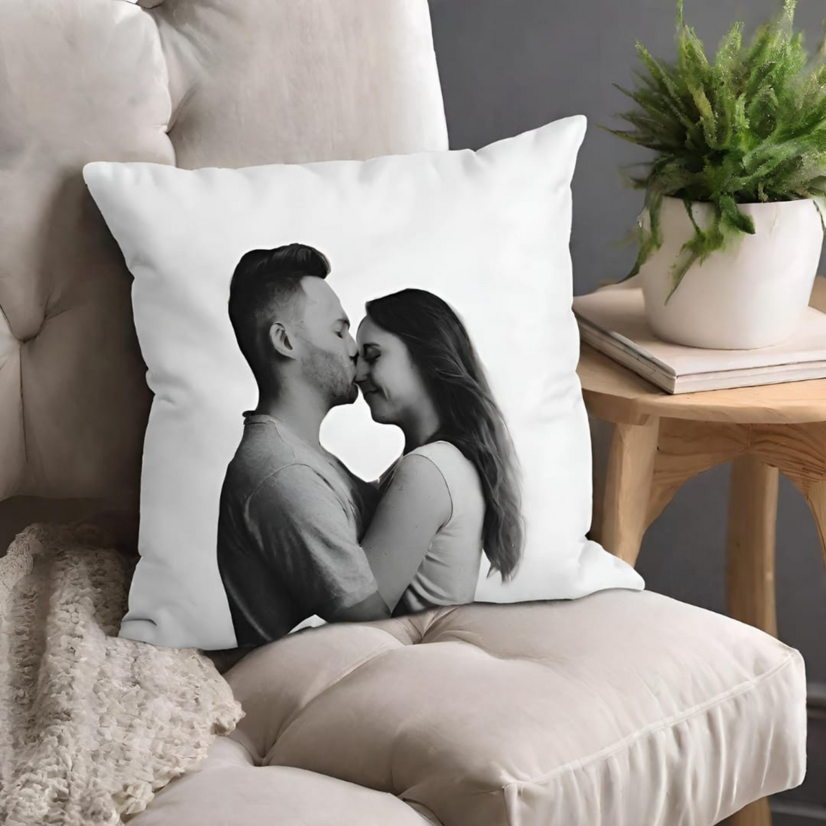 Personalized Decorative Pillow- כרית נוי עם הדפסה אישית