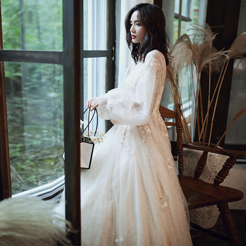 Women's Champagne Light Luxury Long Sleeve Banquet Evening Dress